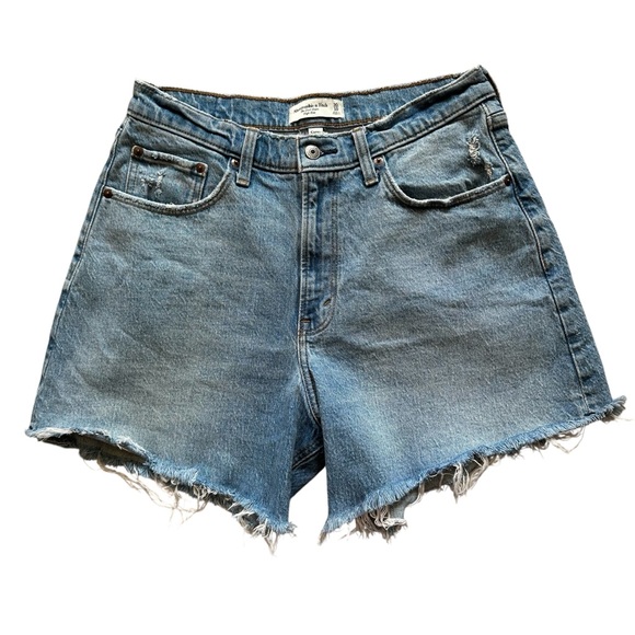 Abercrombie & Fitch Pants - Abercrombie & Fitch Curve Love High Rise Dad Short - Size 30/10